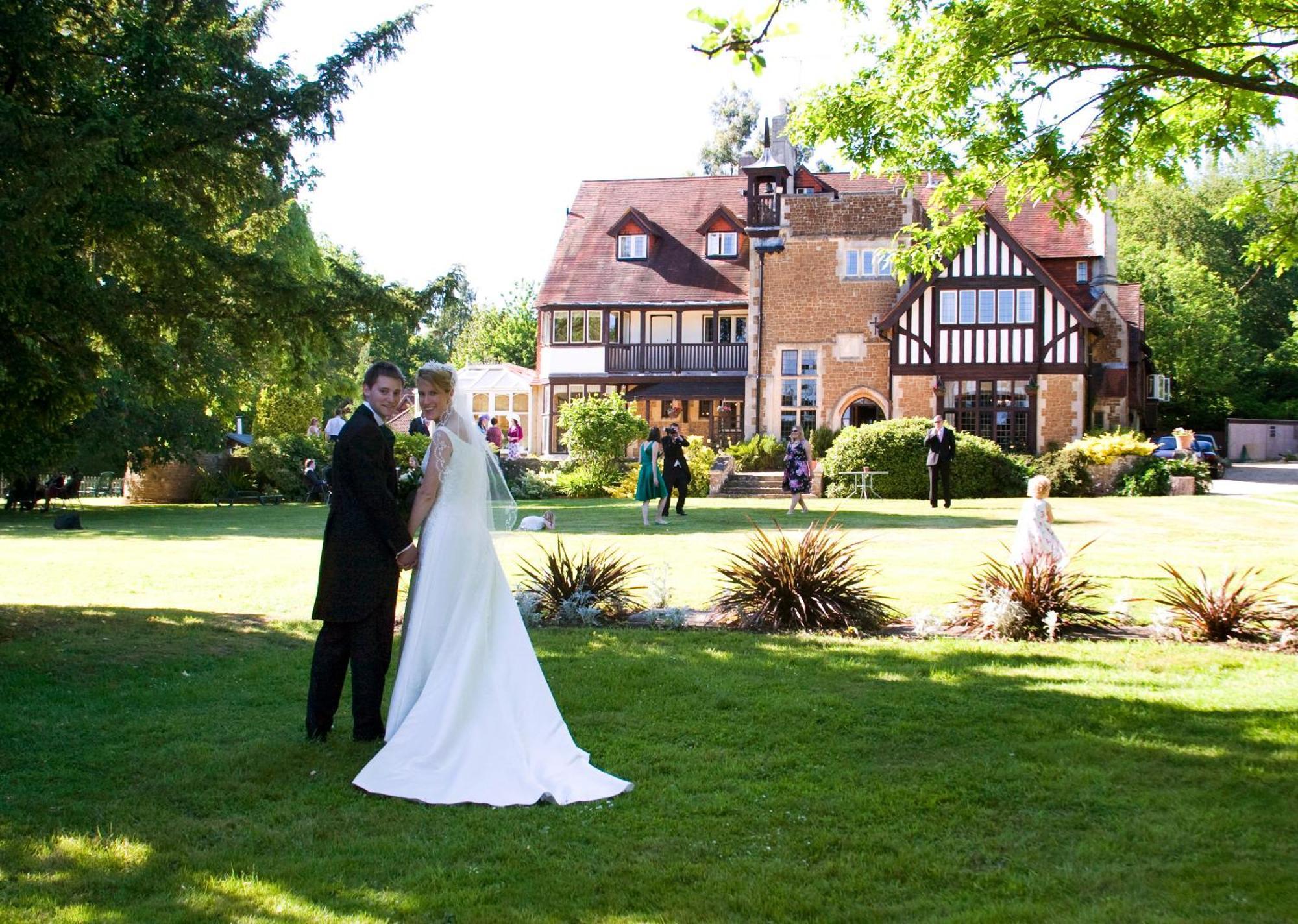 Farnham House Hotel 외부 사진