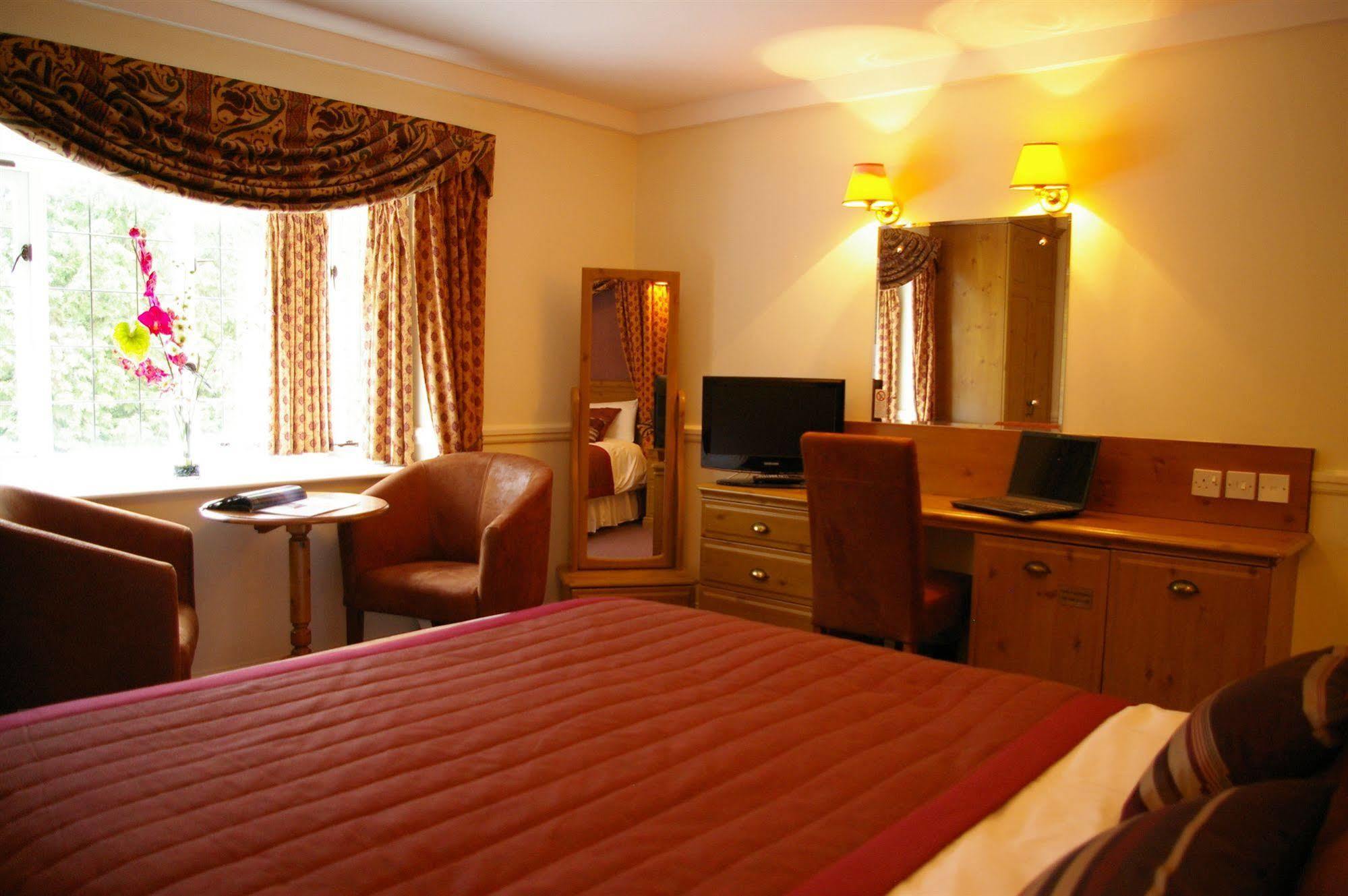 Farnham House Hotel 외부 사진